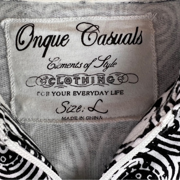 ONQUE CASUALS Hooded Jacket. Black & White. Zip front. Bling on pockets. Large - Picture 4 of 6